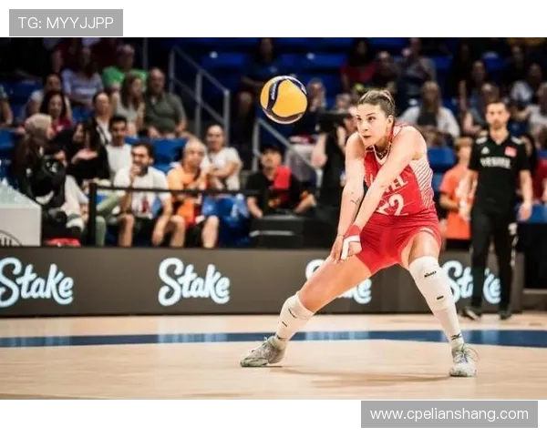 巴西女排强势出击挑战肯尼亚队争夺国际赛场荣耀